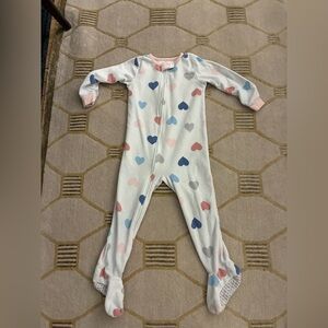 Carters 3T Heart Pajamas